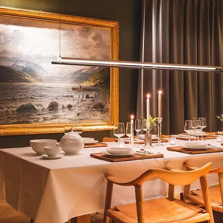Ferienhaus Romsdalen, Historic Nordic With A Soul Åndalsnes